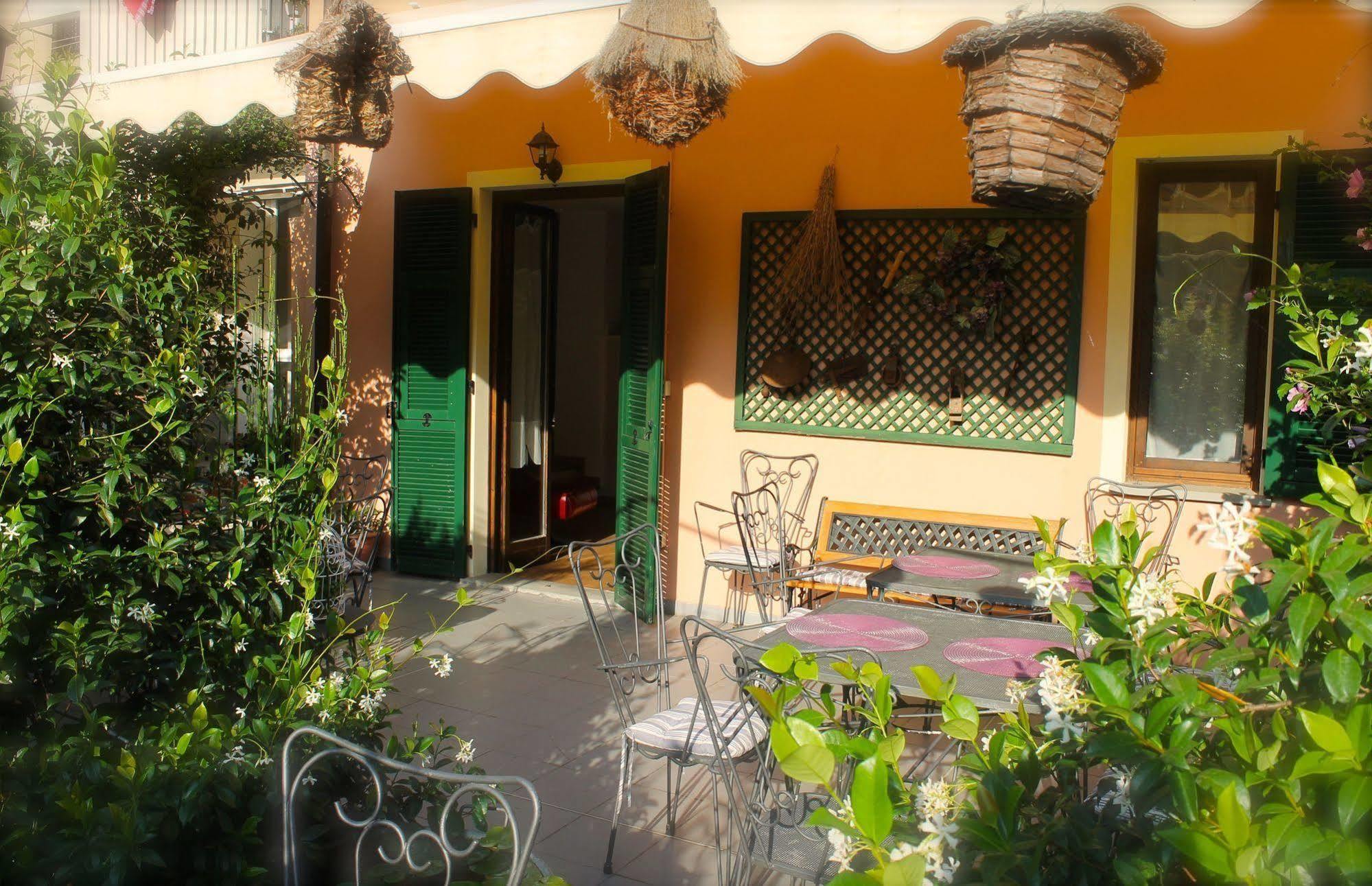 Albergo Al Castello Гави Экстерьер фото